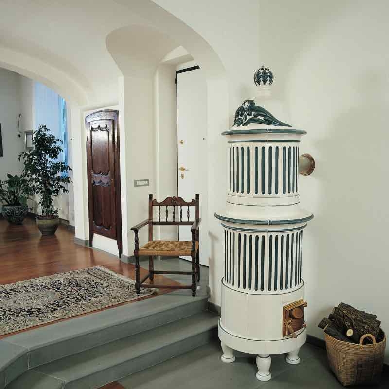 STUFE IN MAIOLICA TRADIZIONALI