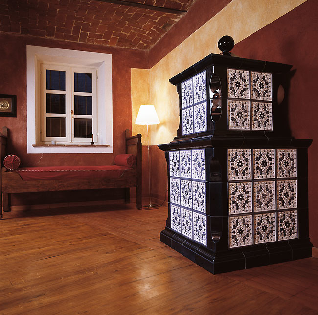 STUFE IN MAIOLICA TRADIZIONALI