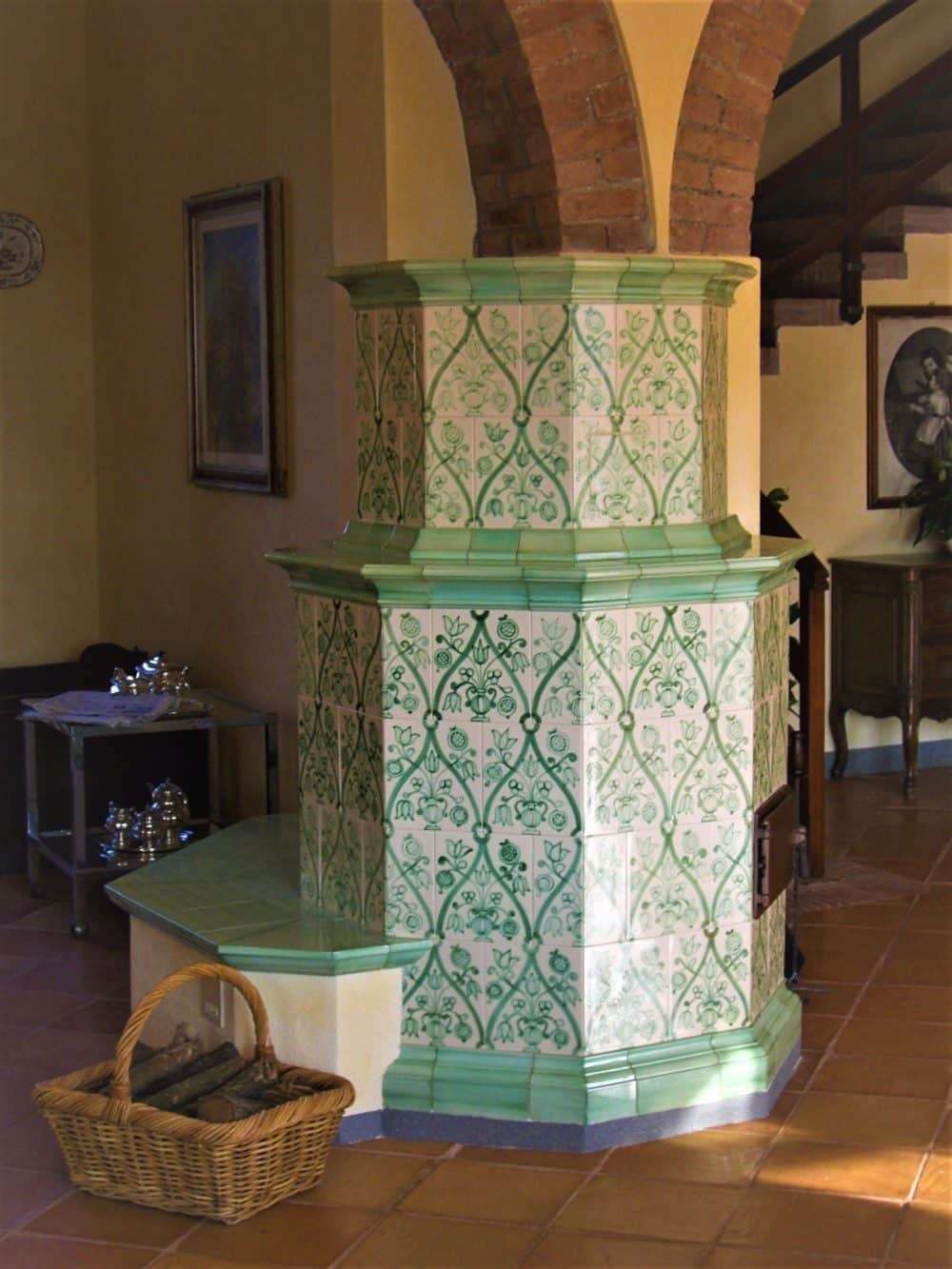 STUFE IN MAIOLICA TRADIZIONALI
